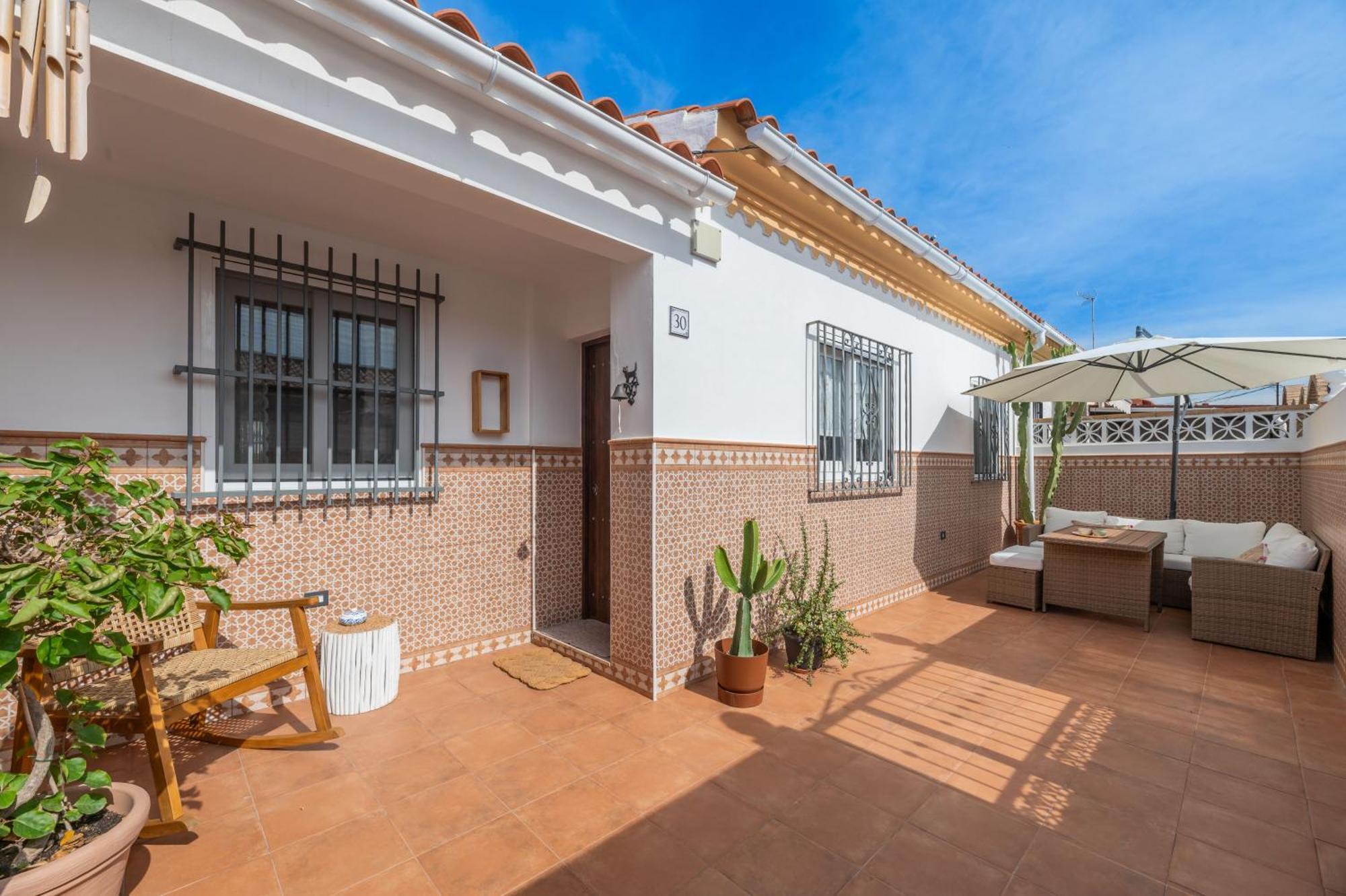 Villa Casa Silvia - Piscina Y Playa à Málaga Extérieur photo